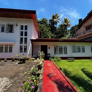  Casa rural No 06 Veediya Bandara Lane Bahirawakanda Sri Lanka