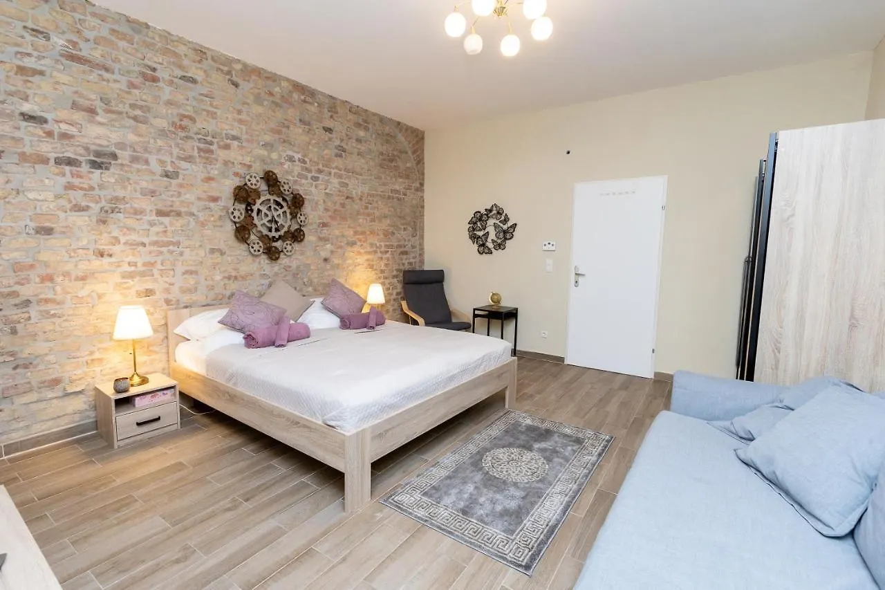 Comfortable Romantic 1 Bedroom Apartment Near Augarten Viena 0*,  Austria