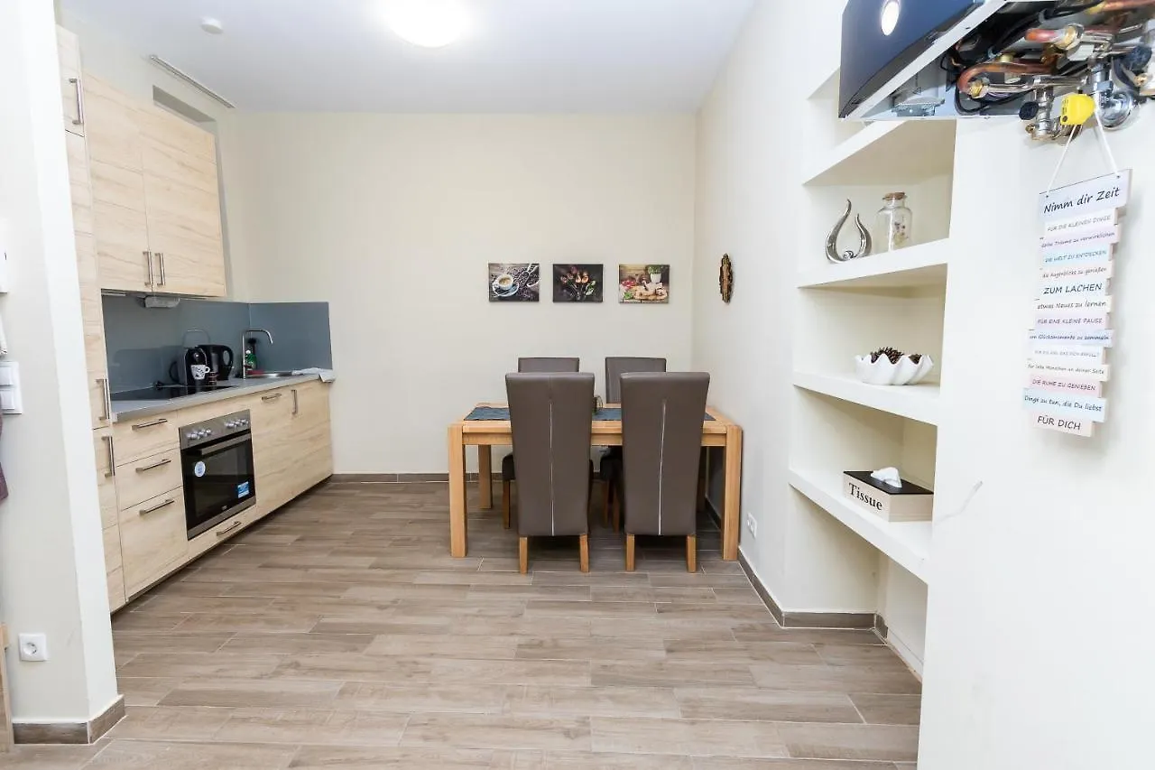 Comfortable Romantic 1 Bedroom Apartment Near Augarten Vienna
